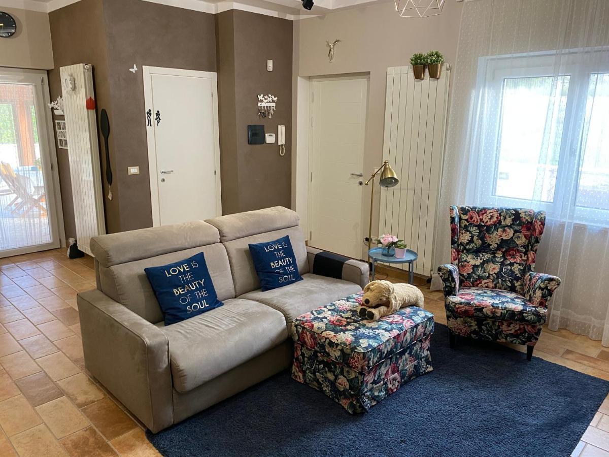 Casa Vacanze Boutique House Casa Mimo San Demetrio ne' Vestini Eksteriør billede